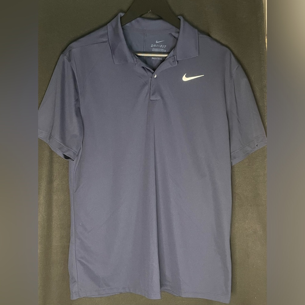 Nike men’s golf polo, M
